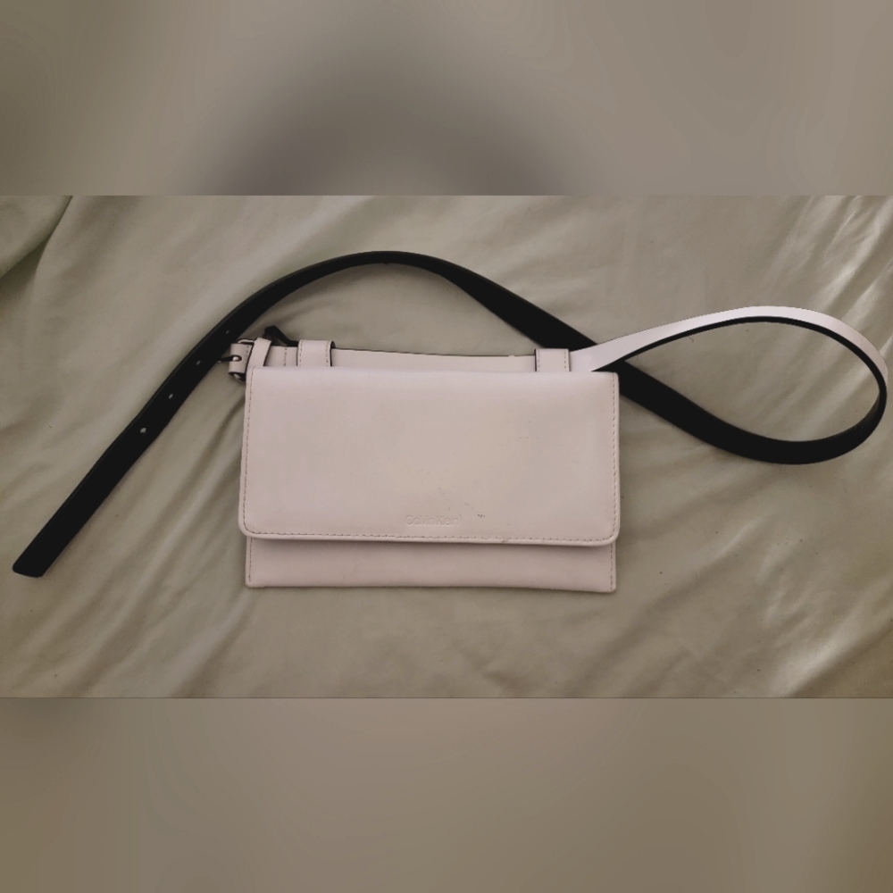Calvin Klein Belt Purse White Size 34